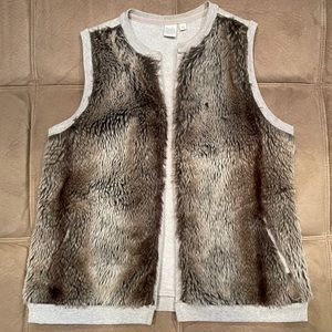 Fur vest
